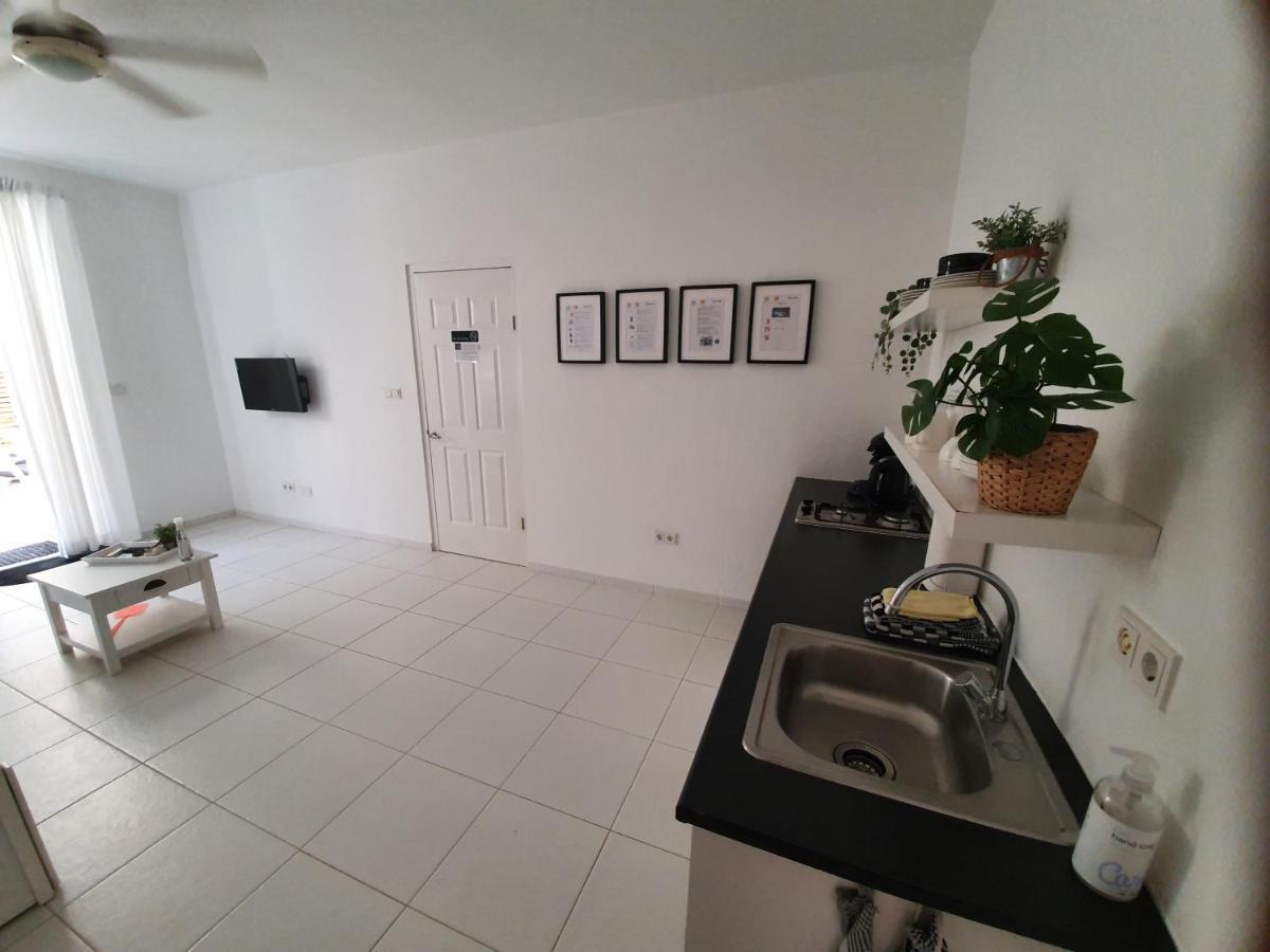 A2 Apartment Budget At Jan Thiel Curacao Eksteriør bilde